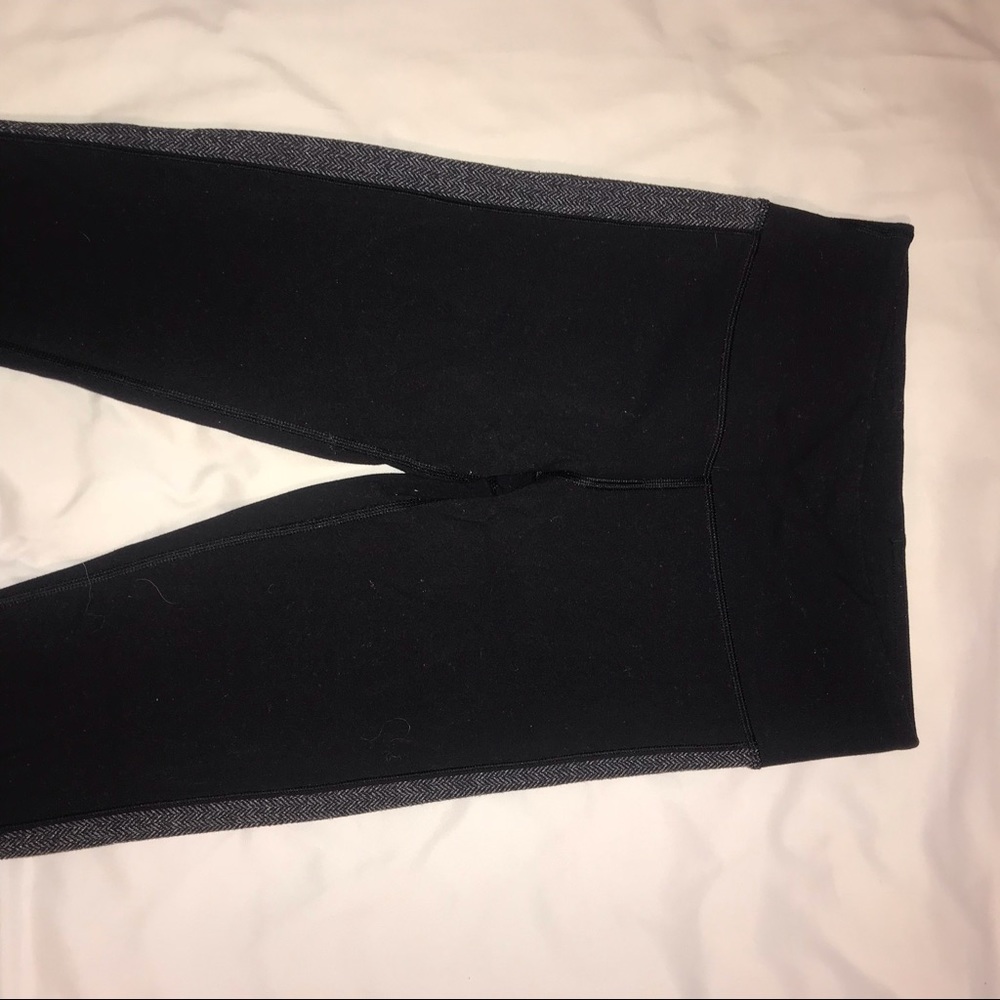 Ivivva side panel leggings